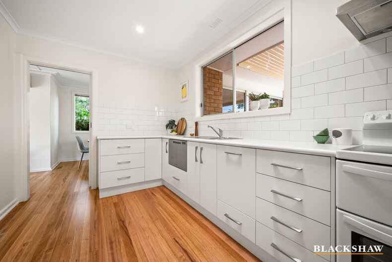 61 MacAlister Crescent Curtin 61 MacAlister Crescent Curtin