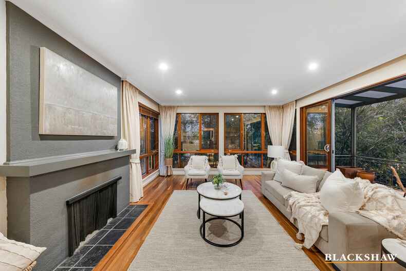 2 Arnhem Place Red Hill