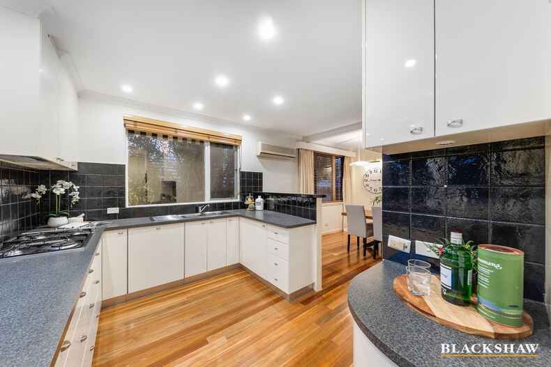 2 Arnhem Place Red Hill
