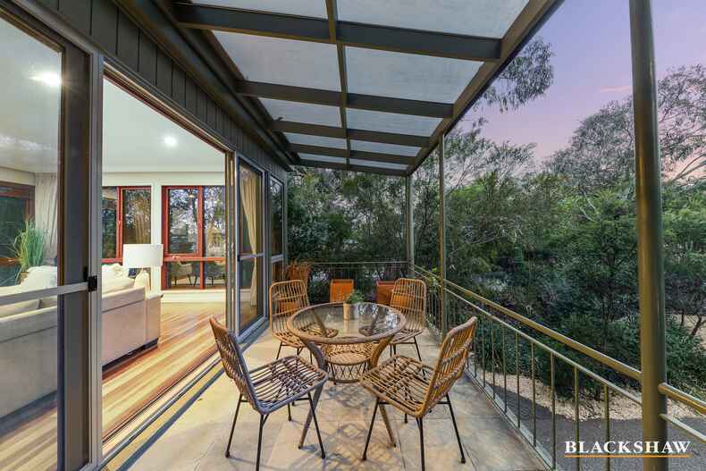 2 Arnhem Place Red Hill