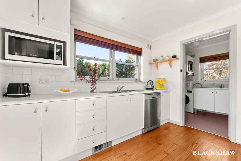 8 Hamilton Row Yarralumla 8 Hamilton Row Yarralumla