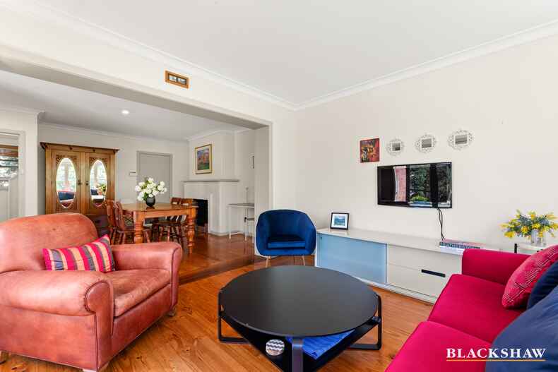 8 Hamilton Row Yarralumla 8 Hamilton Row Yarralumla
