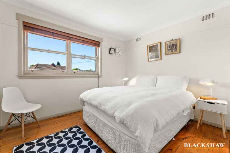 8 Hamilton Row Yarralumla 8 Hamilton Row Yarralumla
