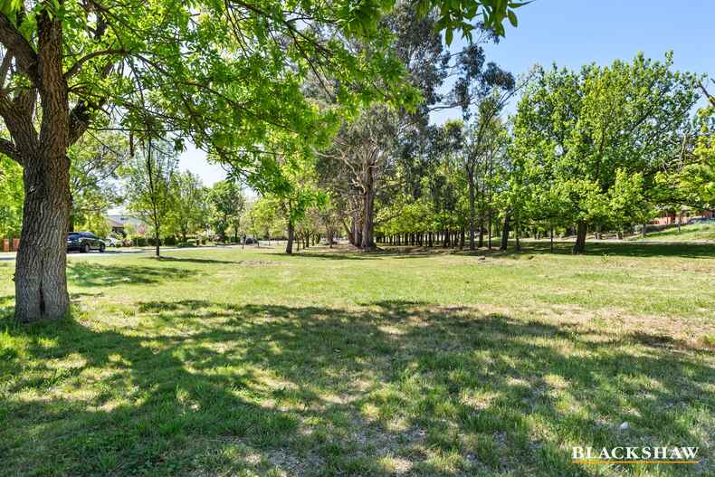 8 Hamilton Row Yarralumla 8 Hamilton Row Yarralumla