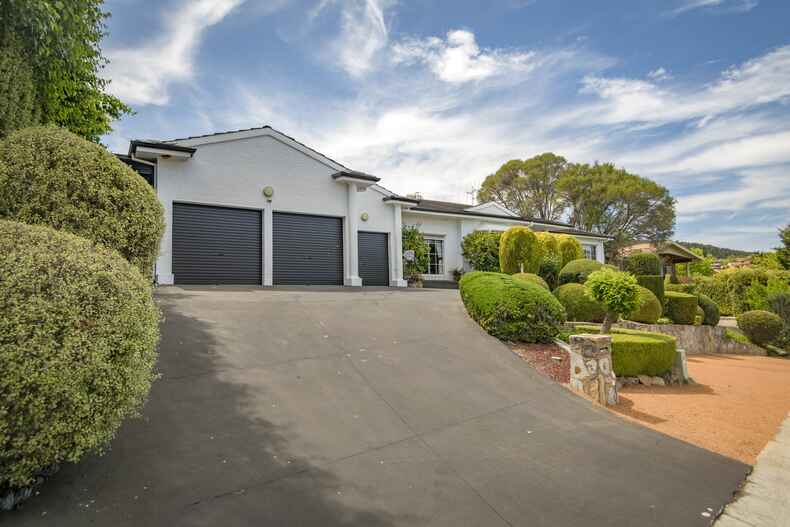 6 Karawatha Place O'Malley 6 Karawatha Place O'Malley