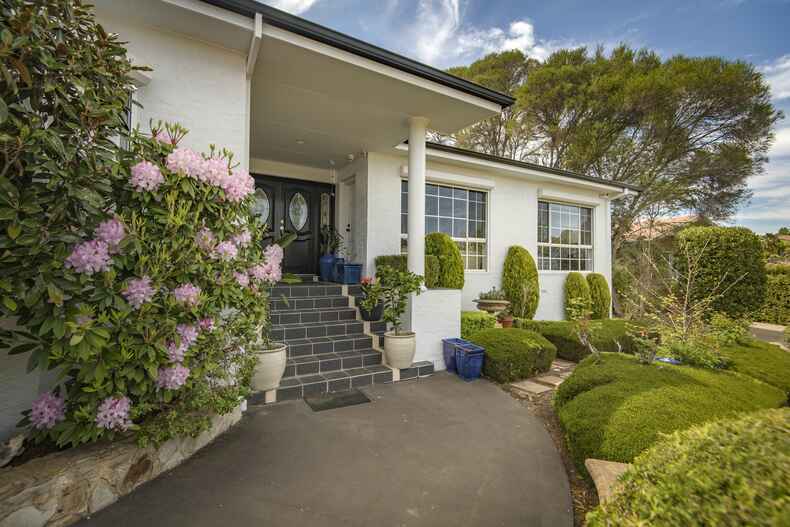 6 Karawatha Place O'Malley 6 Karawatha Place O'Malley