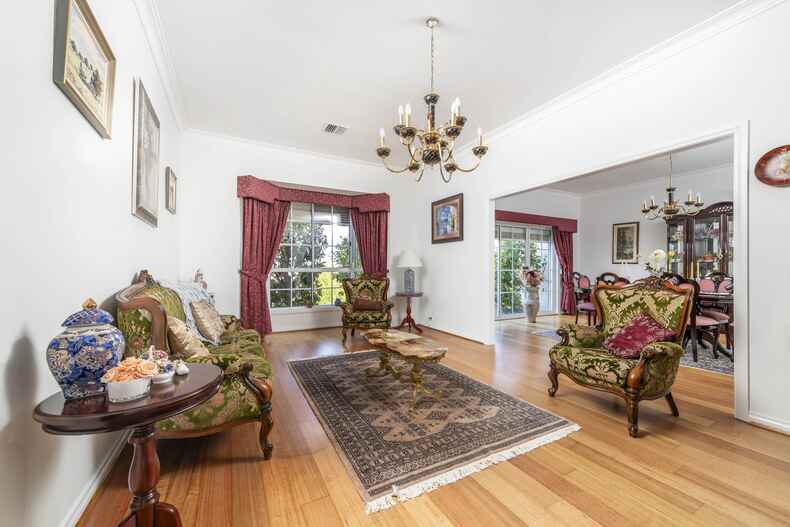 6 Karawatha Place O'Malley 6 Karawatha Place O'Malley