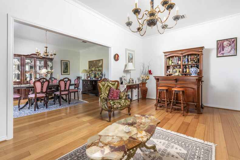 6 Karawatha Place O'Malley 6 Karawatha Place O'Malley