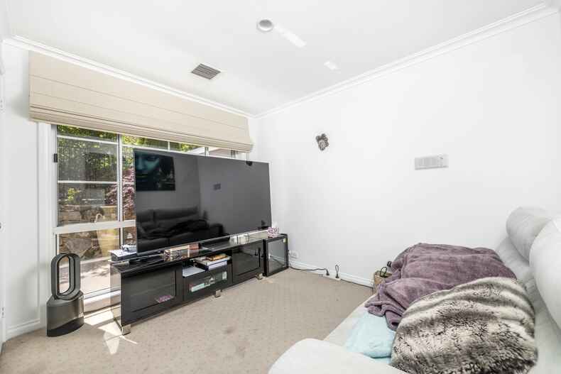 6 Karawatha Place O'Malley 6 Karawatha Place O'Malley