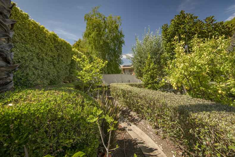 6 Karawatha Place O'Malley 6 Karawatha Place O'Malley