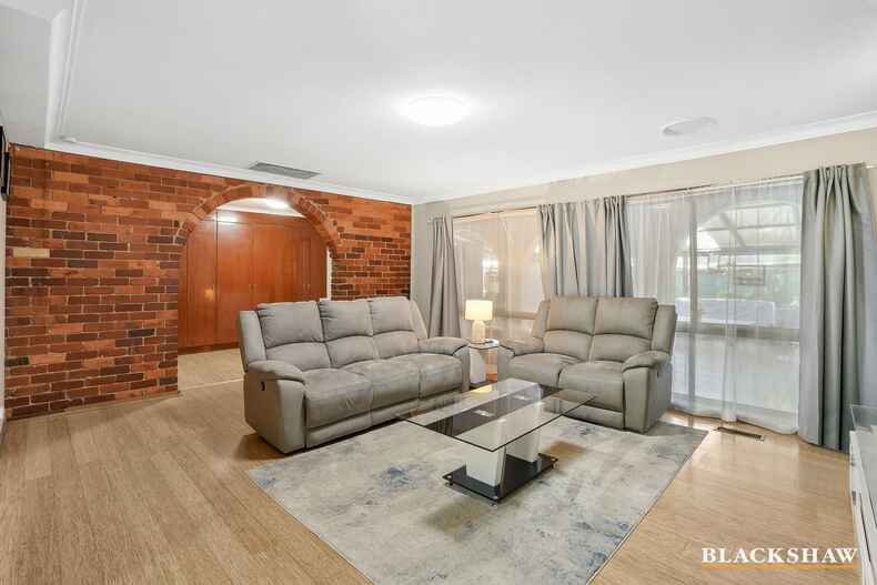 73 Osburn Drive Macgregor 73 Osburn Drive Macgregor