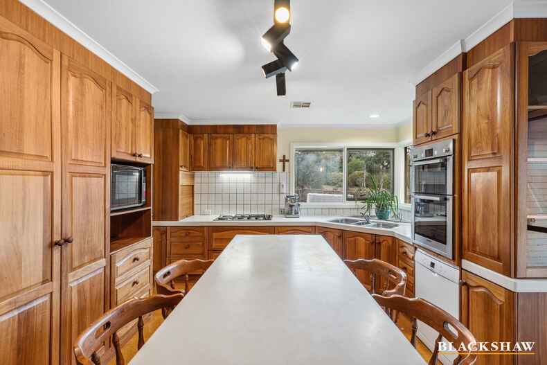 4 Coral Place Campbell