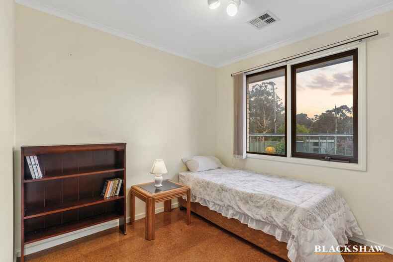 4 Coral Place Campbell