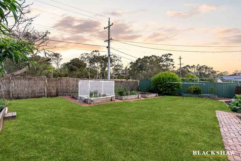 4 Coral Place Campbell