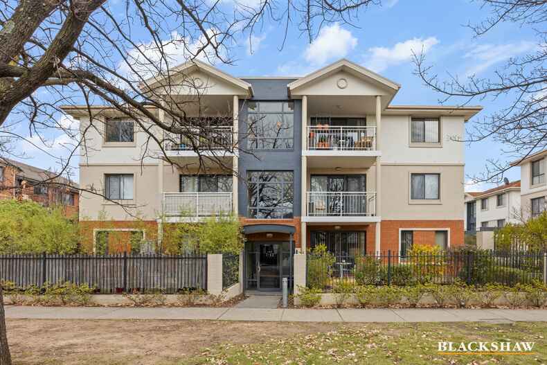 21/21 Ijong Street Braddon