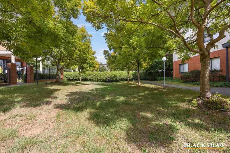 21/21 Ijong Street Braddon