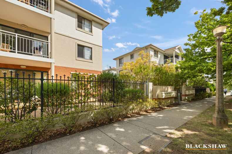 21/21 Ijong Street Braddon