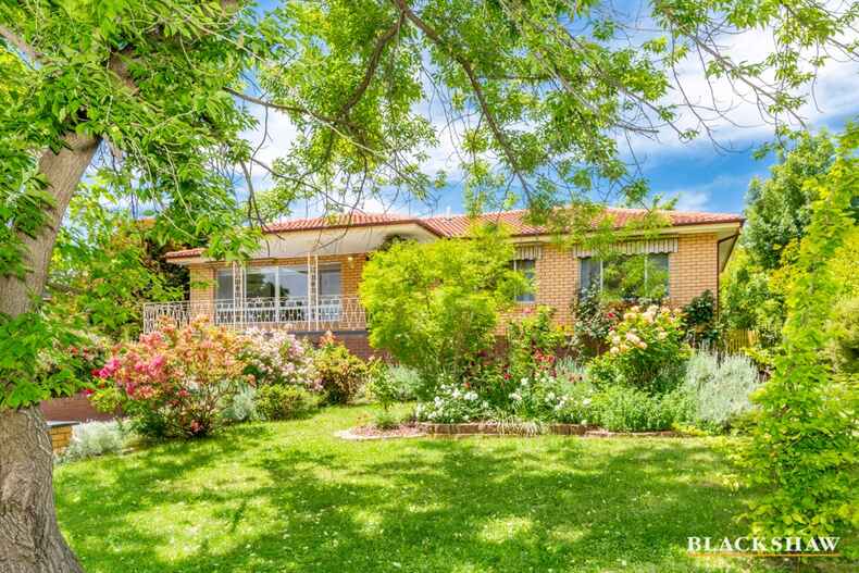 8 Laycock Place Holt