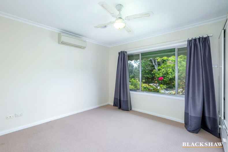 8 Laycock Place Holt