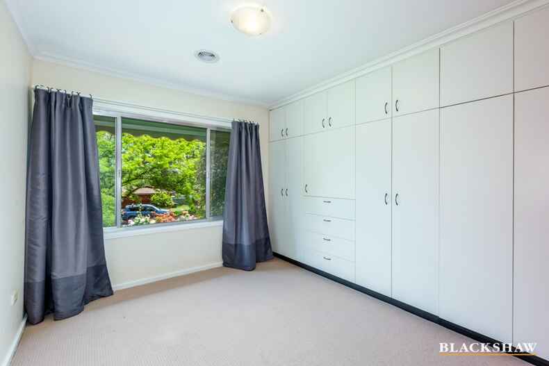 8 Laycock Place Holt