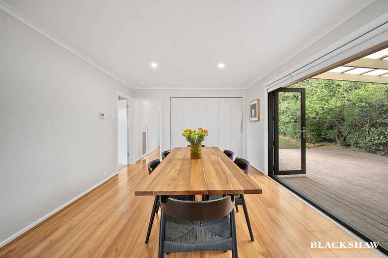 28 Chillagoe Street Fisher 28 Chillagoe Street Fisher