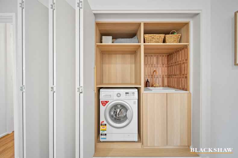 28 Chillagoe Street Fisher 28 Chillagoe Street Fisher