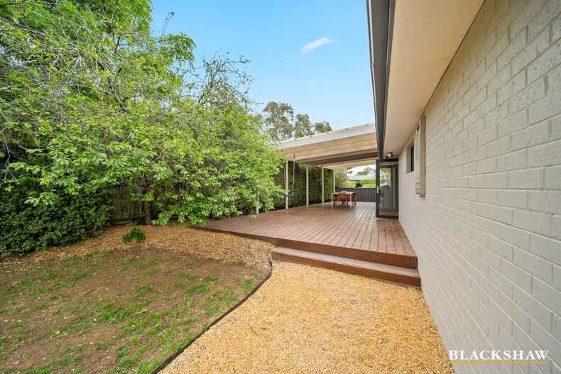 28 Chillagoe Street Fisher 28 Chillagoe Street Fisher