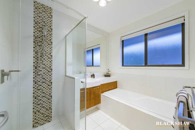 8 Barrigan Place Jerrabomberra