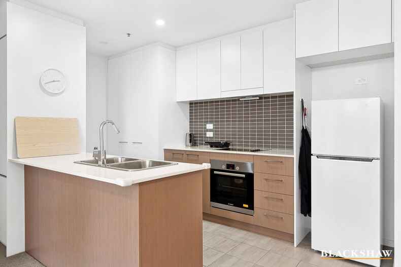 7/7 Irving Street Phillip