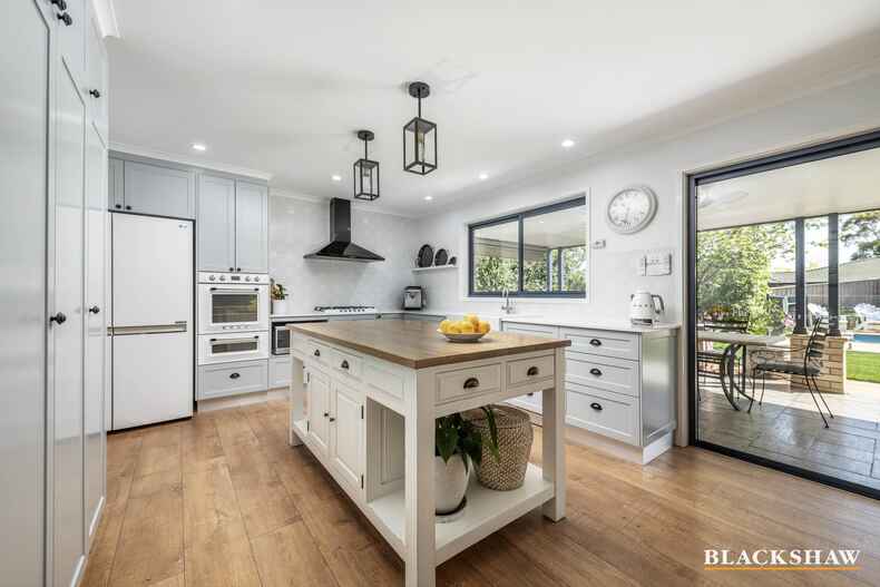7 Lander Crescent Amaroo 7 Lander Crescent Amaroo