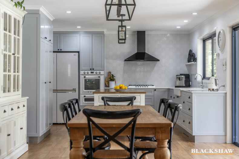 7 Lander Crescent Amaroo 7 Lander Crescent Amaroo