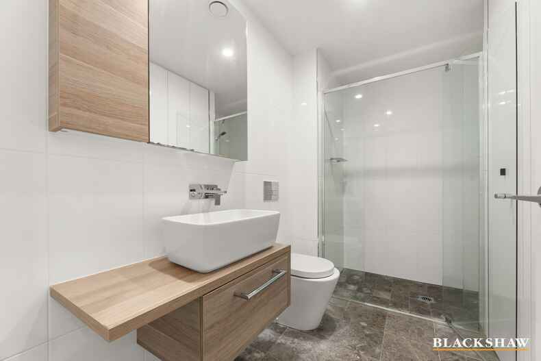 177/45 West Row City