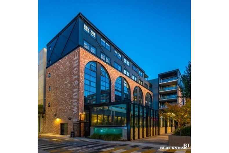 104/1 The Causeway  Kingston