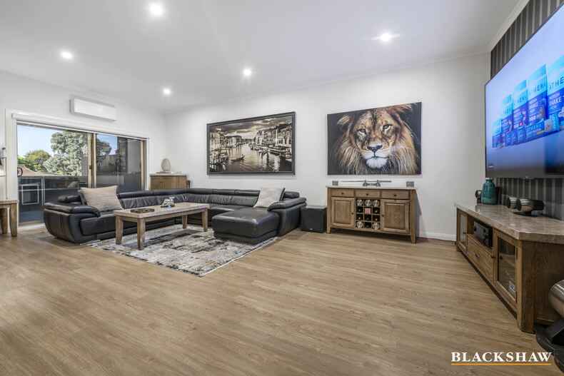 4/17 Bowman Street Macquarie