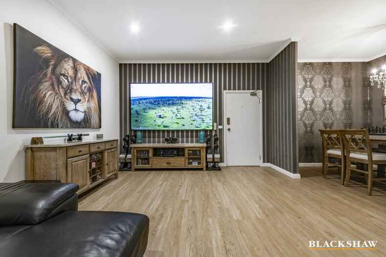 4/17 Bowman Street Macquarie