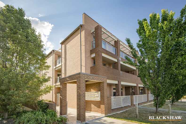 4/17 Bowman Street Macquarie