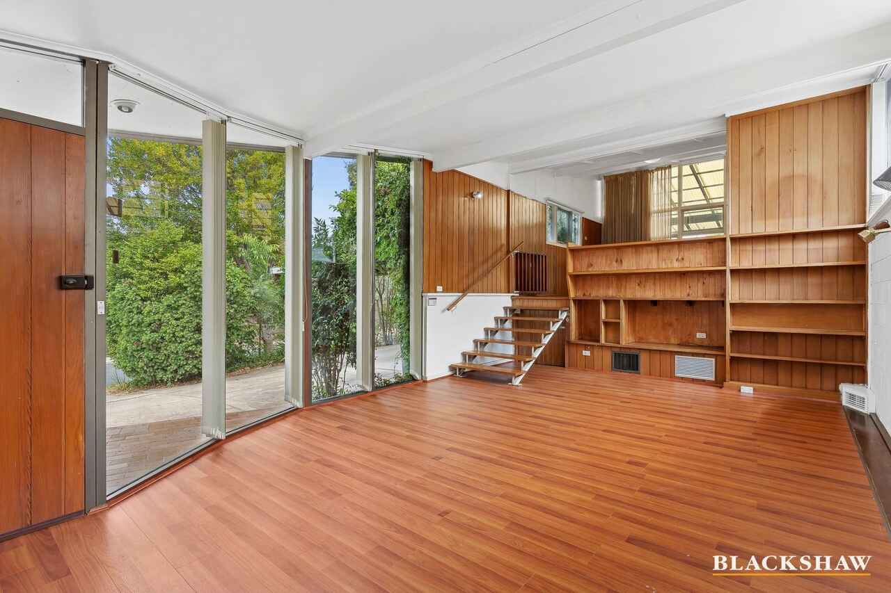 45 Fergusson Crescent Deakin