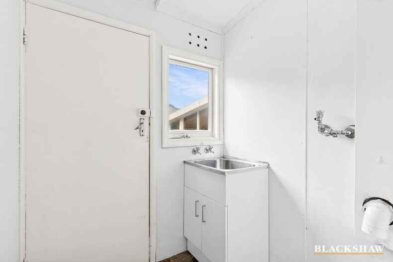 45 Fergusson Crescent Deakin 45 Fergusson Crescent Deakin