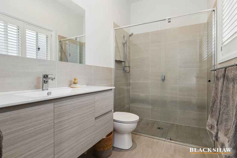 110 Freycinet Drive Sunshine Bay 110 Freycinet Drive Sunshine Bay