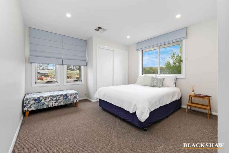 110 Freycinet Drive Sunshine Bay 110 Freycinet Drive Sunshine Bay