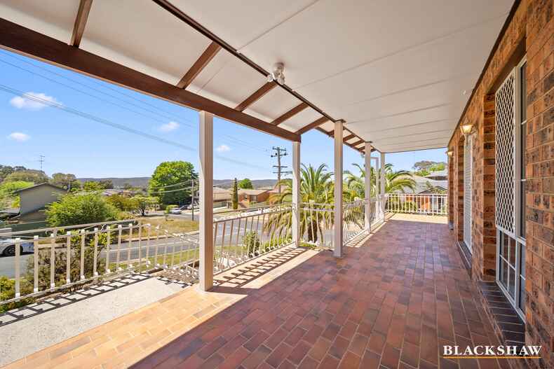 1 Crinoline Street Crestwood