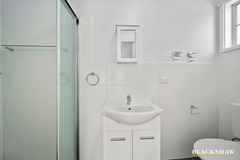 1 Crinoline Street Crestwood