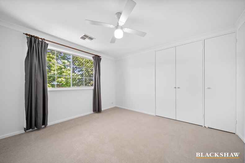 1 Crinoline Street Crestwood