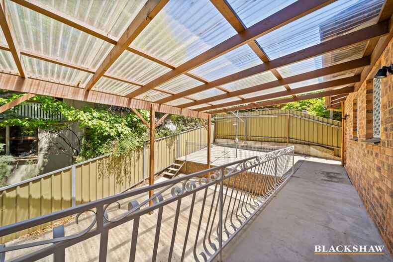 1 Crinoline Street Crestwood