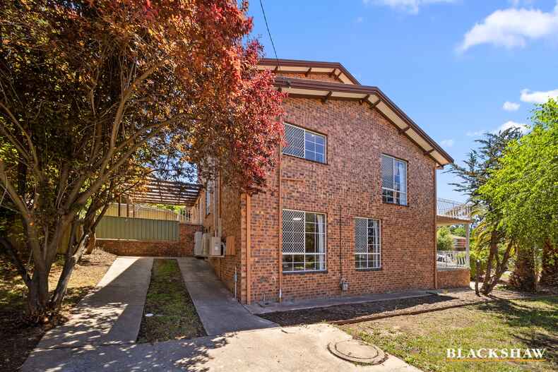 1 Crinoline Street Crestwood