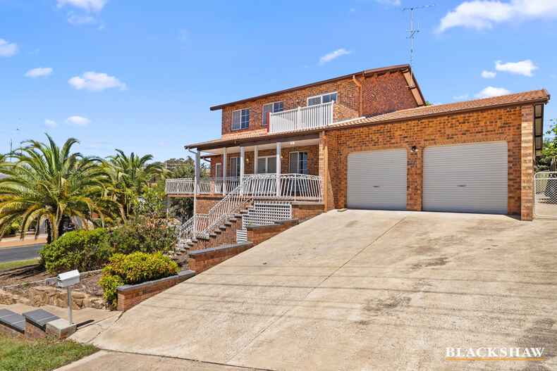 1 Crinoline Street Crestwood