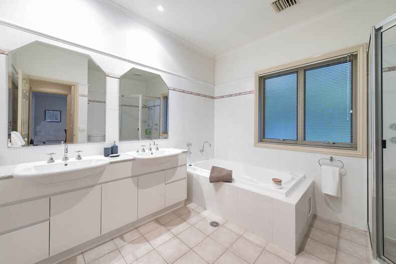 9/37 Dominion Circuit Forrest 9/37 Dominion Circuit Forrest