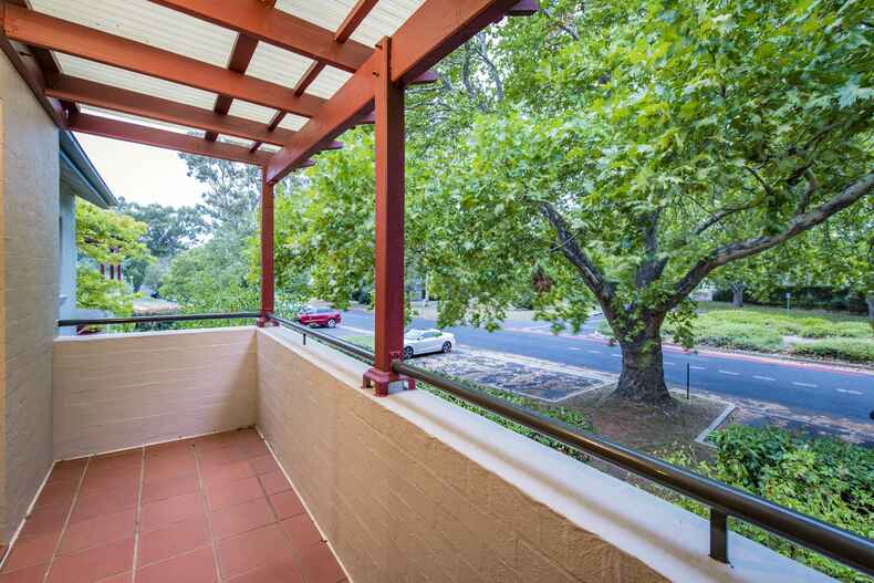 9/37 Dominion Circuit Forrest 9/37 Dominion Circuit Forrest