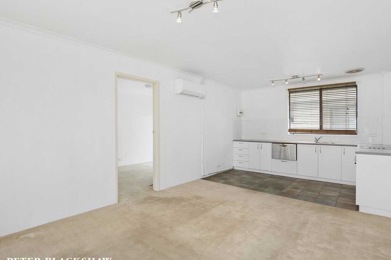 5/90 Collett Street Queanbeyan