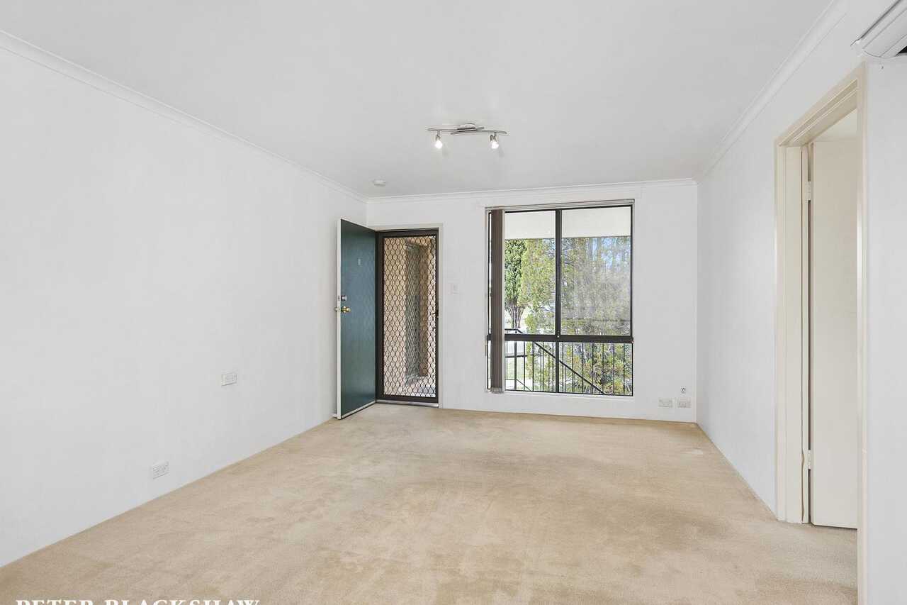 5/90 Collett Street Queanbeyan
